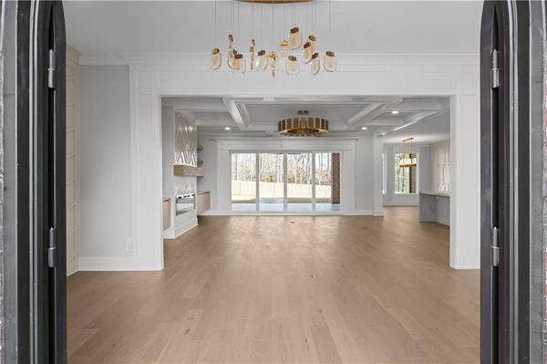 407 Thunder RD, Buford, GA 30518