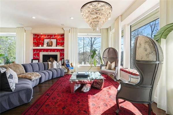 7 Whitewater TRL, Atlanta, GA 30327