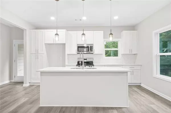 156 Club CIR, Stockbridge, GA 30281