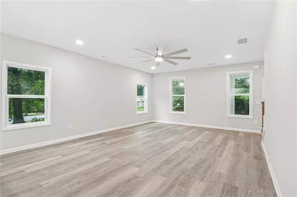 156 Club CIR, Stockbridge, GA 30281