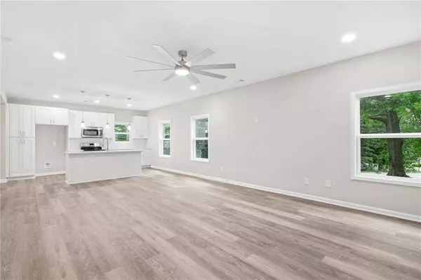 156 Club CIR, Stockbridge, GA 30281