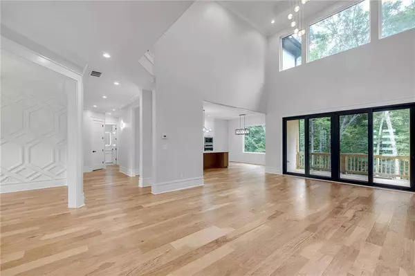 4255 Matisse LN, Fairburn, GA 30213