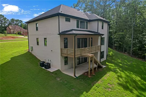 4255 Matisse LN, Fairburn, GA 30213