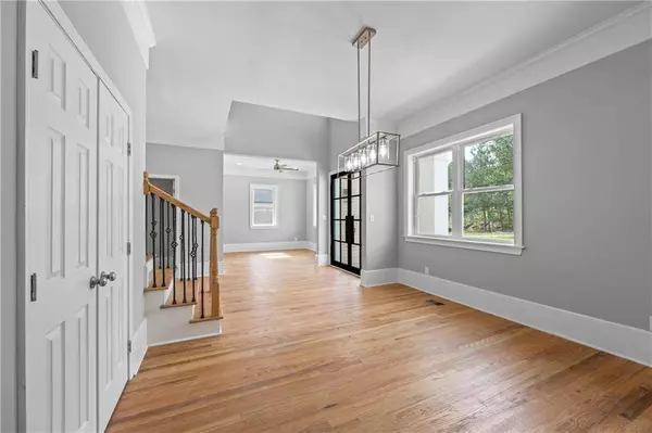 4267 Matisse LN, Fairburn, GA 30213