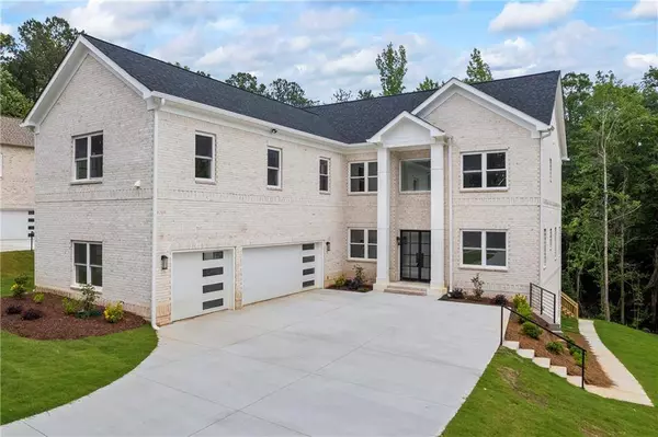 4267 Matisse LN, Fairburn, GA 30213