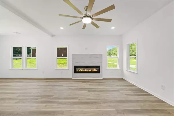 251 Harvey RD, Covington, GA 30016