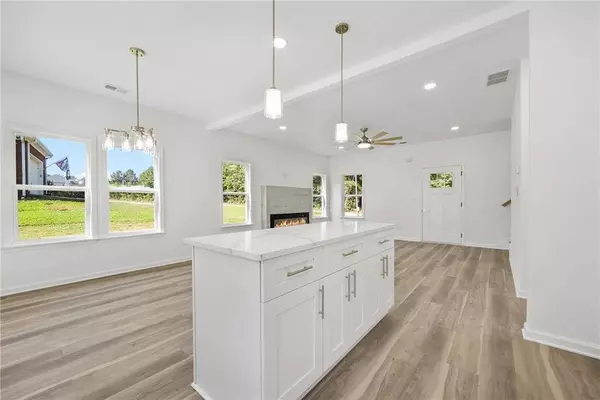 251 Harvey RD, Covington, GA 30016