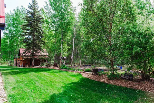 69479 RR 72 Range, Grovedale, AB T8W 5G5