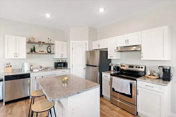 9601 114 AVE, Clairmont, AB T8X 0W7