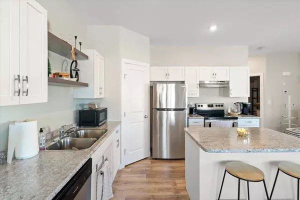 9601 114 AVE, Clairmont, AB T8X 0W7