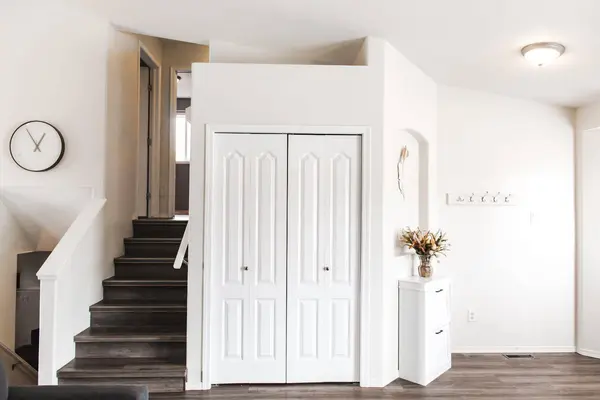 155 Pinnacle AVE, Grande Prairie, AB T8W 0A9