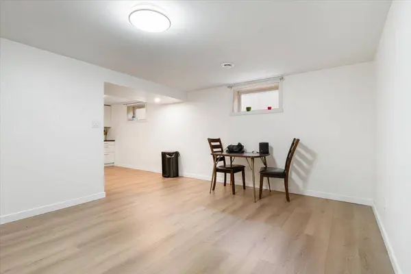 9904 85 AVE, Grande Prairie, AB T8V 0A2