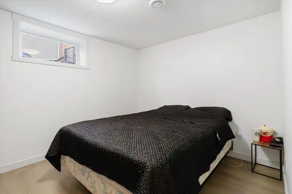 9904 85 AVE, Grande Prairie, AB T8V 0A2