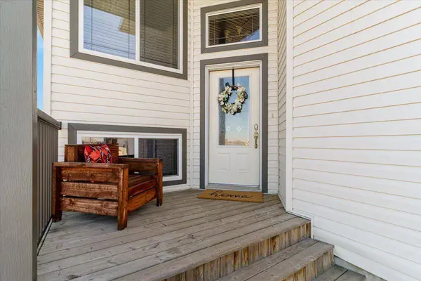 10236 94 ST, Sexsmith, AB T0H 3C0