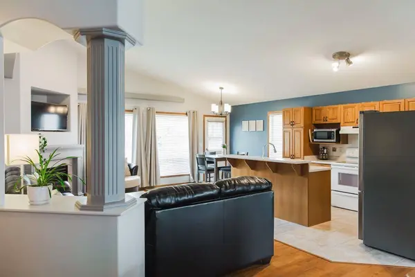 118 Pinnacle WAY, Grande Prairie, AB T8W 2N9