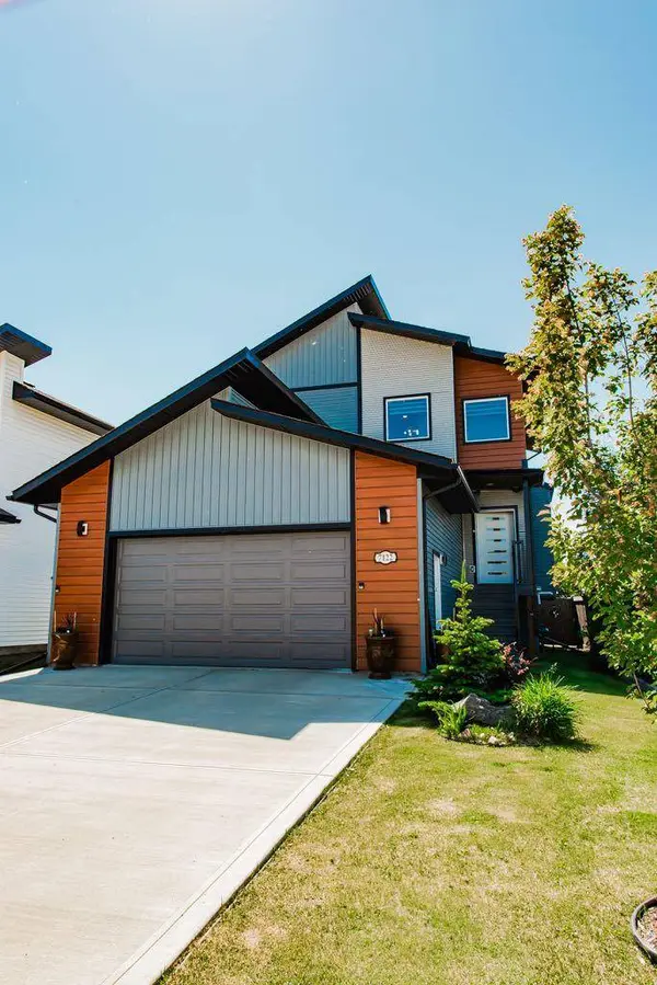 7122 86 ST, Grande Prairie, AB T8X 0N9