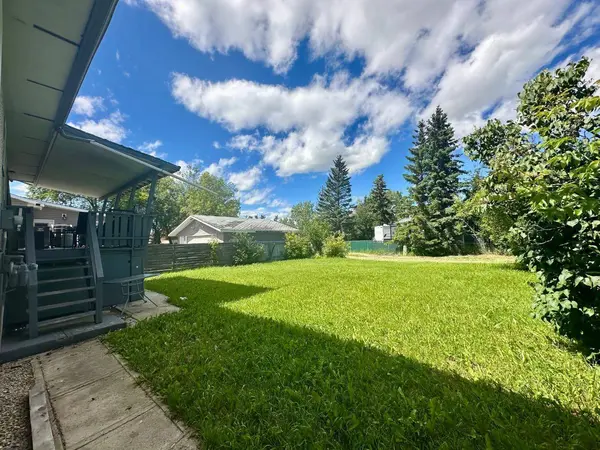 9934 S Prairie, Grande Prairie, AB T8V 3S1