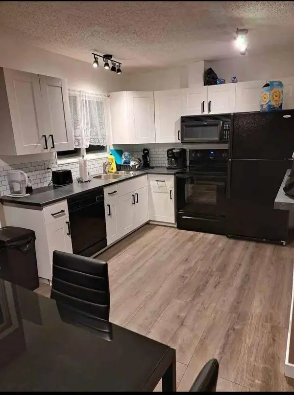 9934 S Prairie, Grande Prairie, AB T8V 3S1