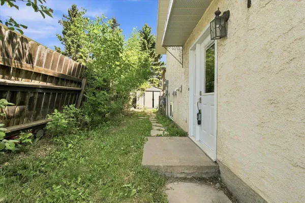 8113 SW 94 ST, Grande Prairie, AB T8V 5R4