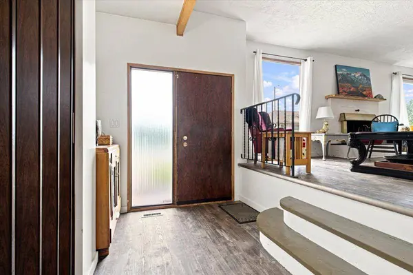 1121 5 AVE, Beaverlodge, AB T0H 0C0