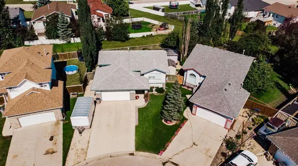 10310 73 AVE, Grande Prairie, AB T8W 2M6