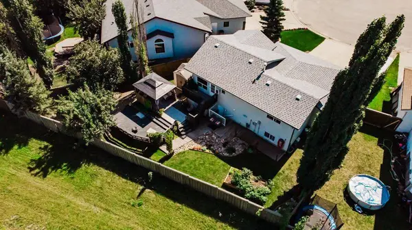 10310 73 AVE, Grande Prairie, AB T8W 2M6
