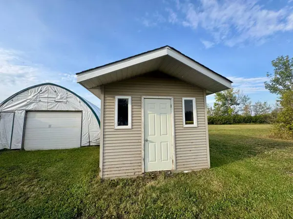 9725 107 ST, Hythe, AB T0H 2C0