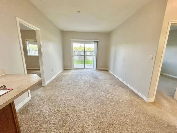 9229 Lakeland DR #105, Grande Prairie, AB T8X 0B8