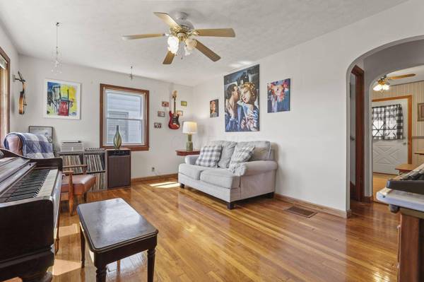 1998 W Mound Street, Columbus, OH 43223