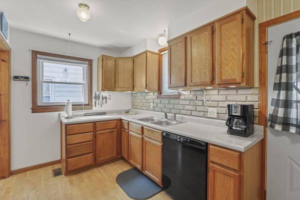 1998 W Mound Street, Columbus, OH 43223