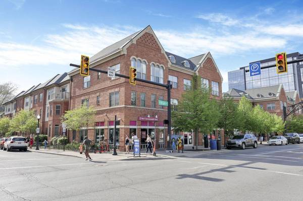 6 W Russell Street, Columbus, OH 43215