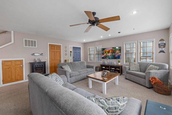 7842 Hickory Avenue, Russells Point, OH 43348