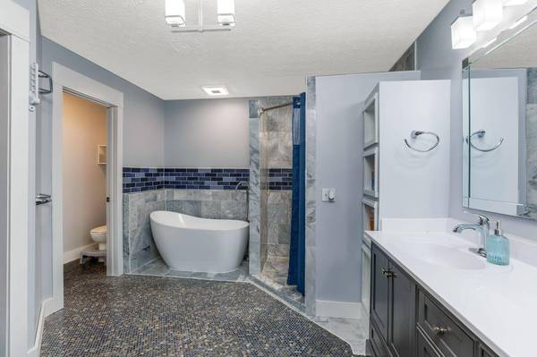 1770 Harrison Pond Drive, New Albany, OH 43054