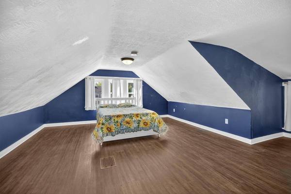 2136 Dartmouth Avenue, Columbus, OH 43219