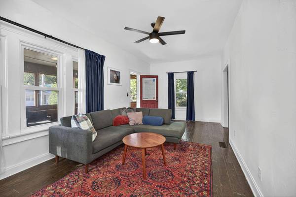 2136 Dartmouth Avenue, Columbus, OH 43219