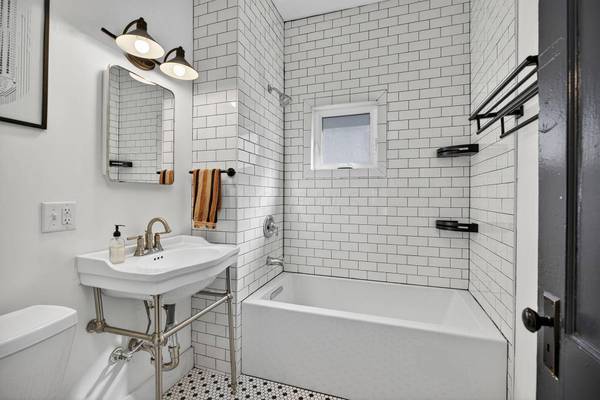 2136 Dartmouth Avenue, Columbus, OH 43219