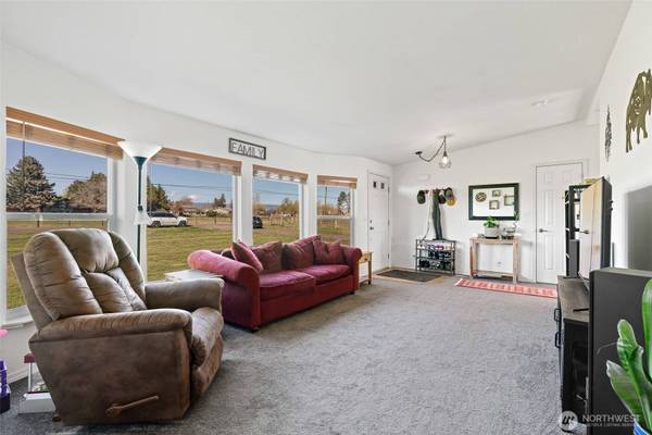 2710 Judge Ronald RD, Ellensburg, WA 98926