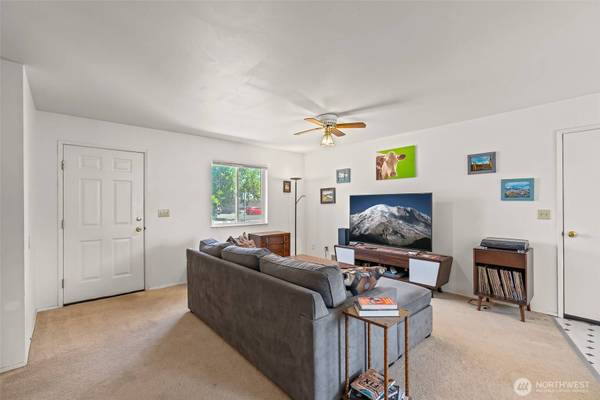 306 W Ridgeview LN, Ellensburg, WA 98926
