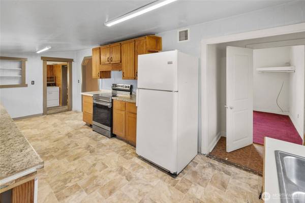 208 N Spokane ST, Kittitas, WA 98934