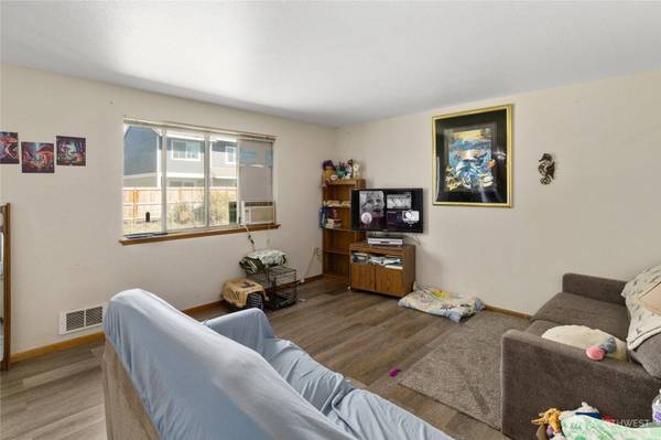 1900 -1902 N Regal ST, Ellensburg, WA 98926