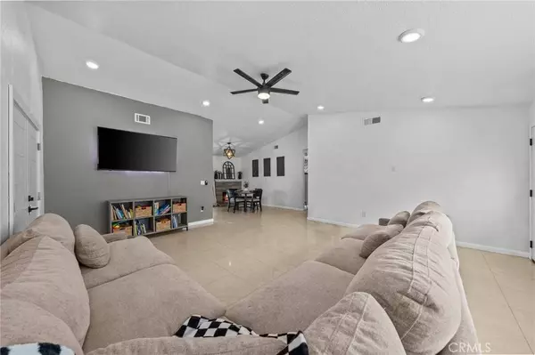 29131 Avenida De Las Flores, Menifee, CA 92587