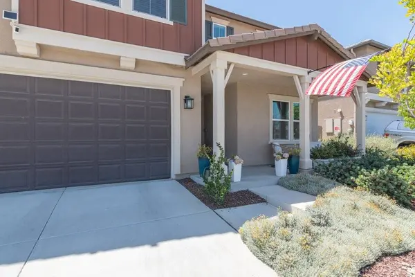 9681 Bonsai LN, Riverside, CA 92508