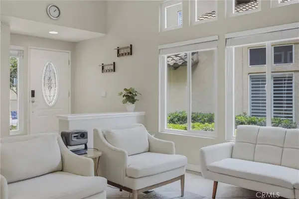 33 Fuente, Rancho Santa Margarita, CA 92688