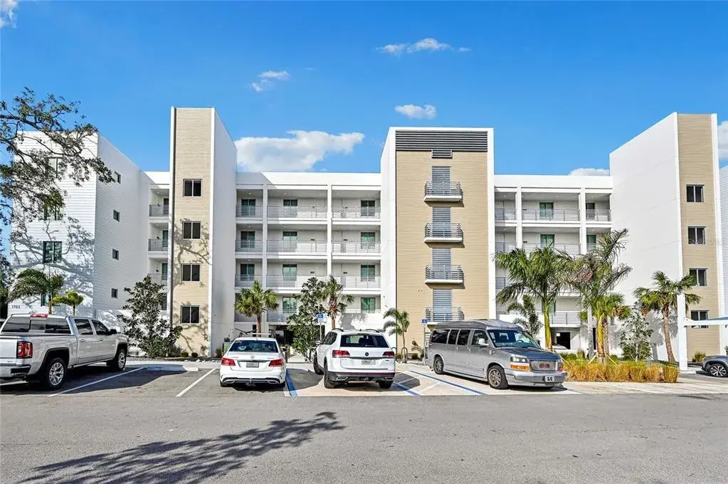 1703 N Tamiami Trl UNIT 209, Sarasota, FL 34234