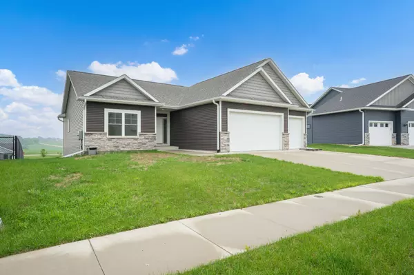 837 Towne DR NE, Byron, MN 55920