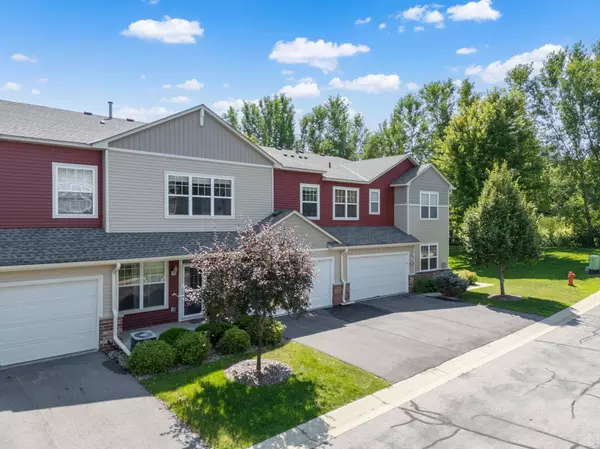 5044 Schumard CT SE, Rochester, MN 55904