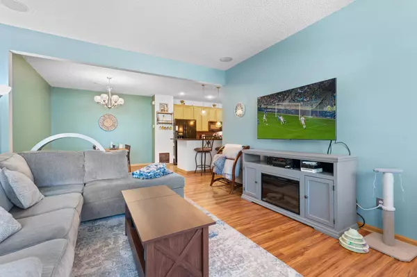 5044 Schumard CT SE, Rochester, MN 55904