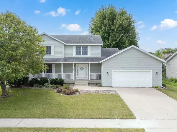 3322 Dorset LN NW, Rochester, MN 55901