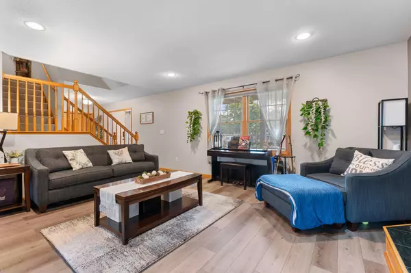 3322 Dorset LN NW, Rochester, MN 55901