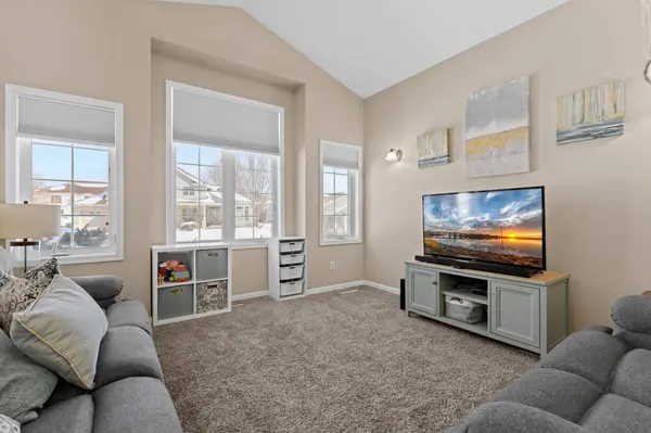 1973 Century Valley RD NE, Rochester, MN 55906